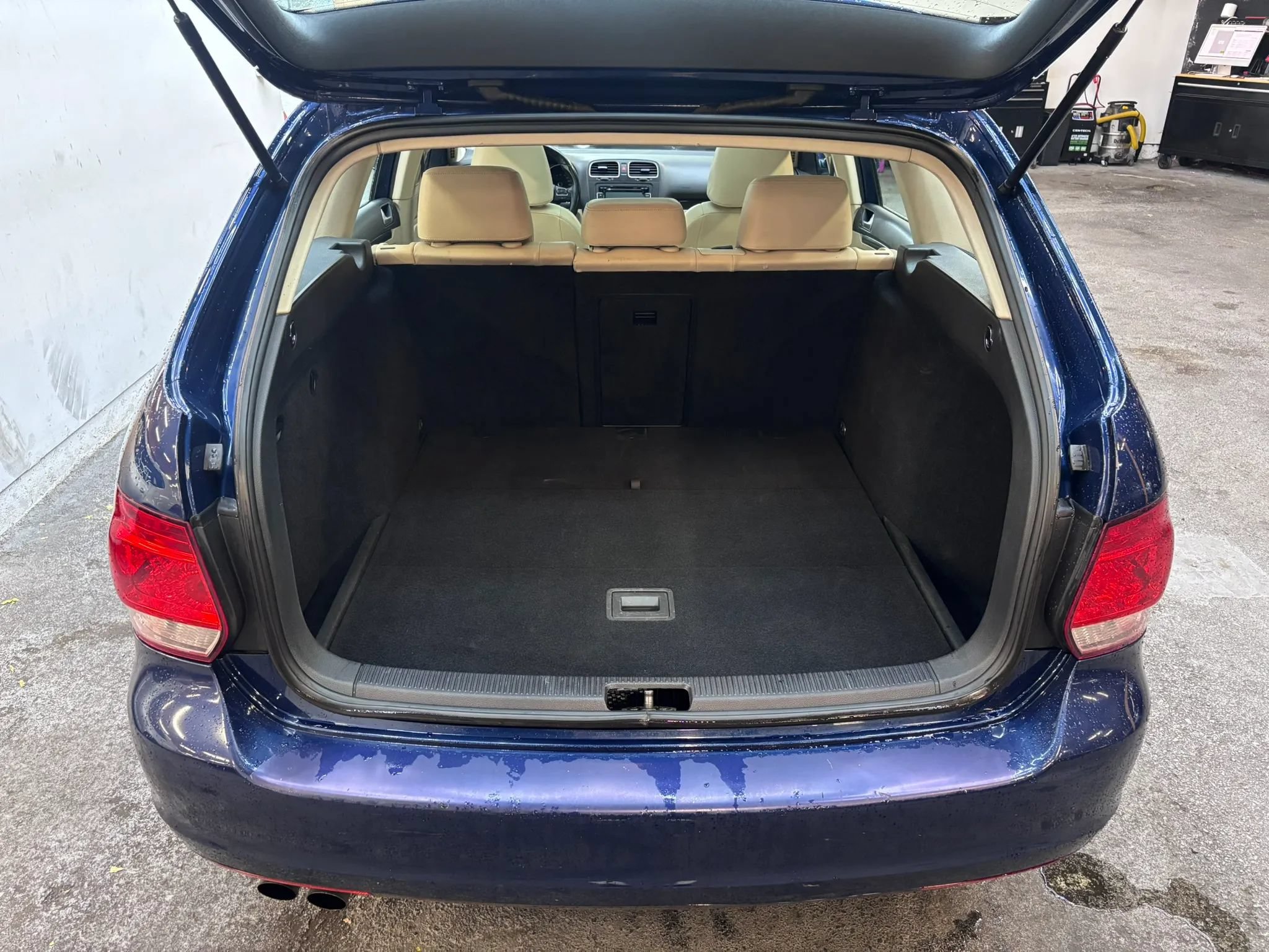 Used 2012 Volkswagen Jetta TDI FWD image 23