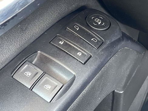 Used 2018 Chevrolet Silverado 3500 W/T w/ WT Convenience Package AWD/4WD image 29