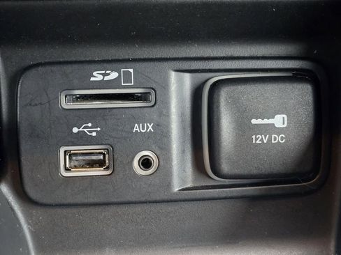 Used 2018 Jeep Cherokee Latitude image 8