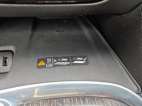 Used 2019 Buick Enclave Avenir w/ Avenir Technology Package AWD/4WD image 21