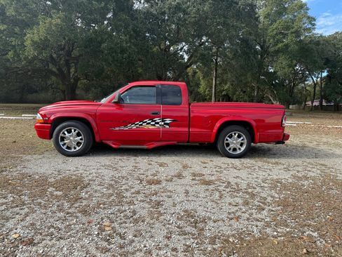 Used 1999 Dodge Dakota Sport image 2