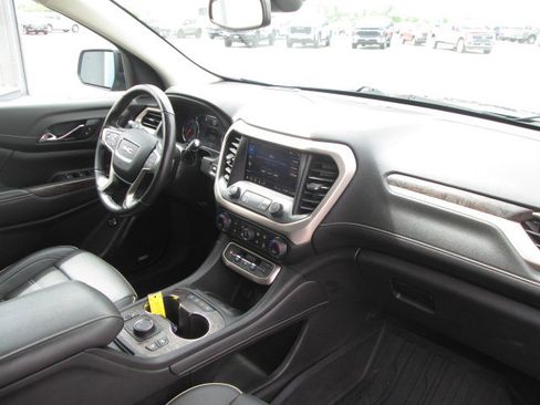 Used 2020 GMC Acadia Denali w/ LPO, Floor Liner Package image 16