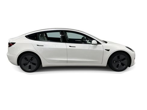 Certified 2022 Tesla Model 3 Long Range AWD/4WD image 7