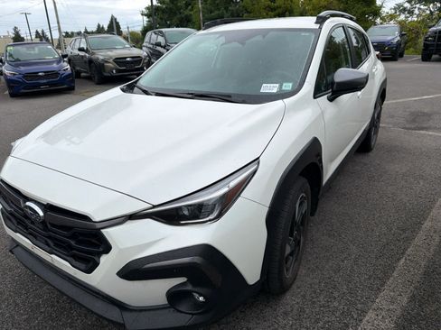Used 2024 Subaru Crosstrek 2.5i Limited AWD/4WD image 8