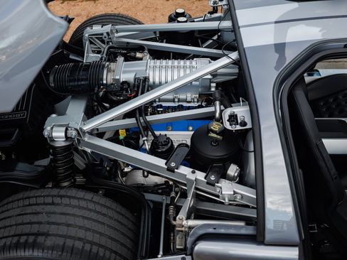 Used 2006 Ford GT RWD image 83
