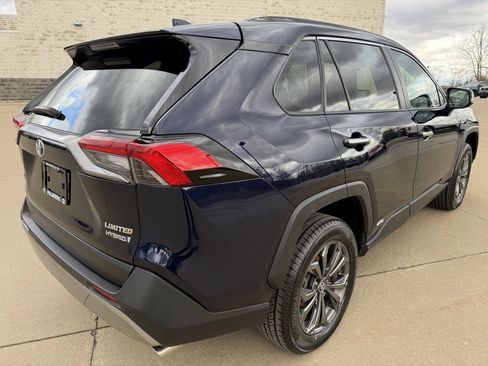 Used 2023 Toyota RAV4 Limited image 5
