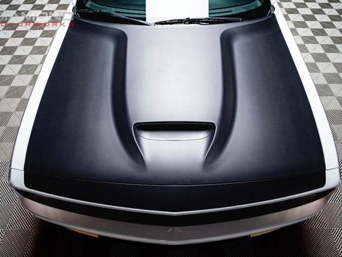 Used 2023 Dodge Challenger R/T w/ T/A Package image 61