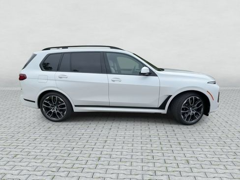 Used 2027 BMW X7 xDrive40i w/ Executive Package AWD/4WD image 9