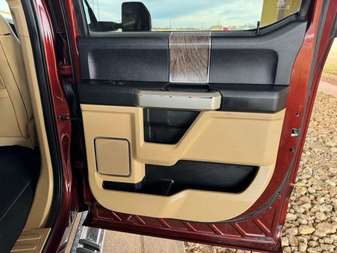 Used 2017 Ford F250 Lariat w/ Chrome Package image 24