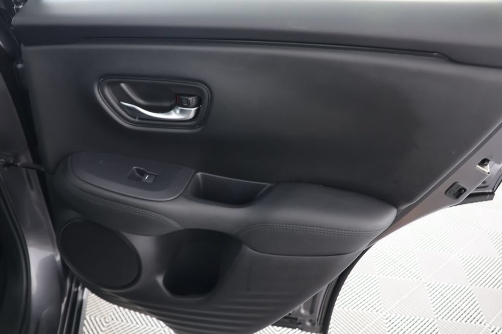 Used 2025 Honda HR-V LX image 25