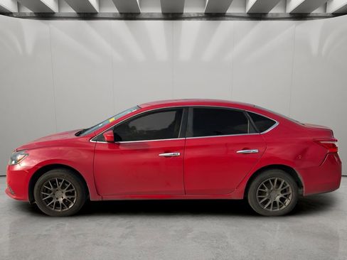 Used 2017 Nissan Sentra SV image 2