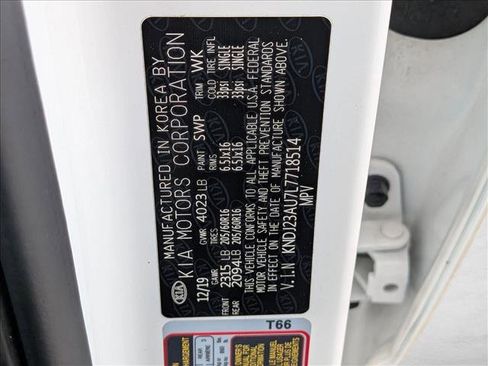 Used 2020 Kia Soul S FWD image 23