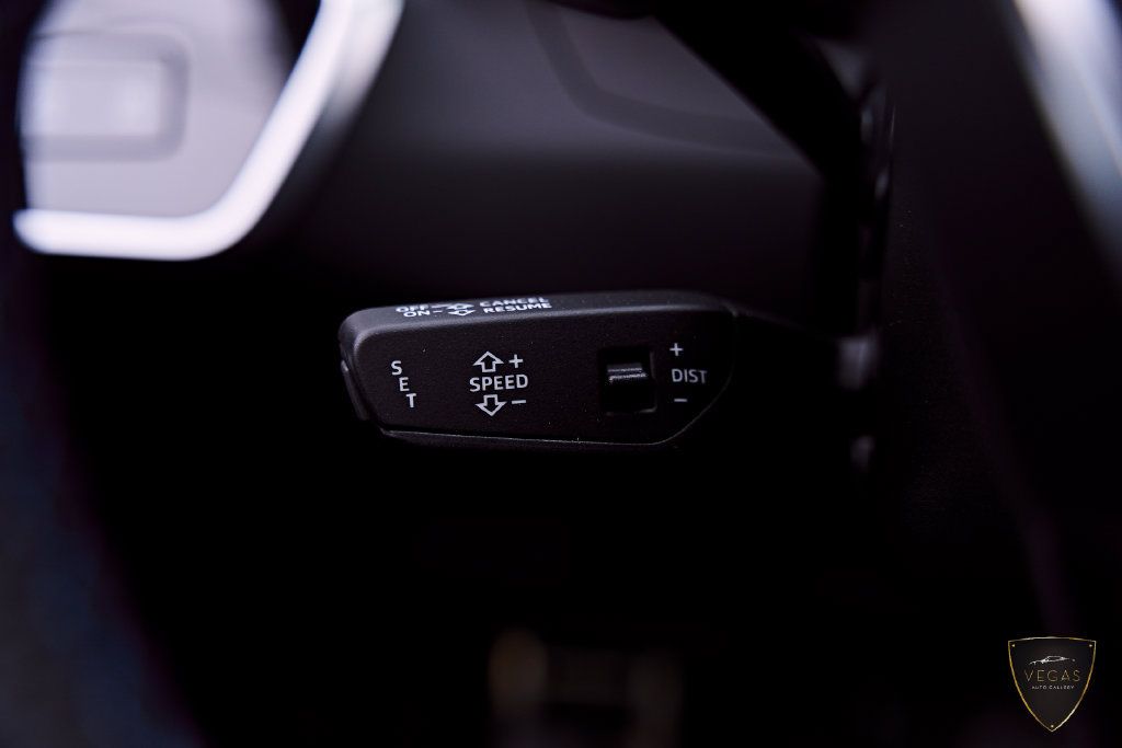 Used 2025 Audi RS 7 Performance AWD/4WD image 76