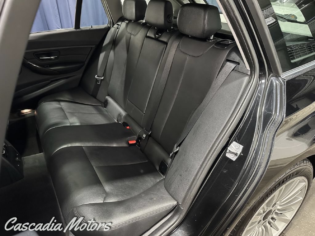 Used 2015 BMW 328i xDrive Wagon AWD/4WD image 9