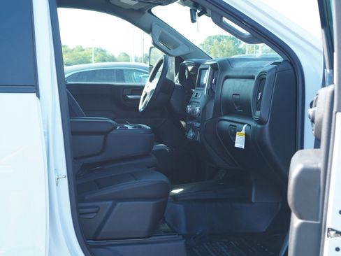 New 2025 GMC Sierra 3500 Pro w/ Convenience Package image 38