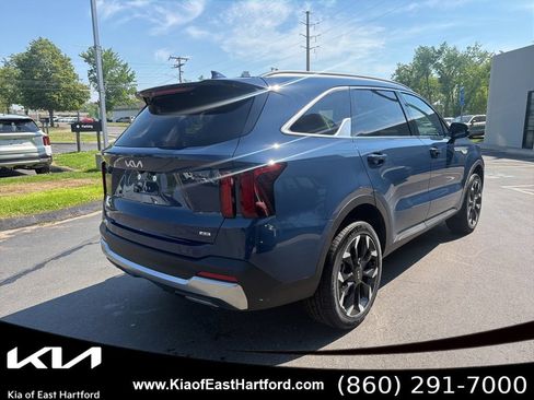 New 2026 Kia Sorento EX AWD/4WD image 8
