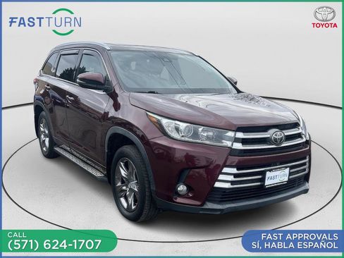 Used 2017 Toyota Highlander Limited Platinum image 2
