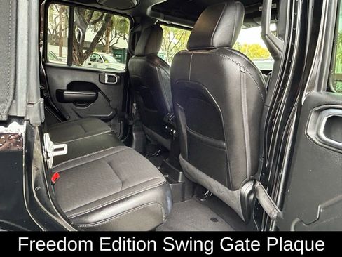 Used 2021 Jeep Wrangler Unlimited Sport image 32