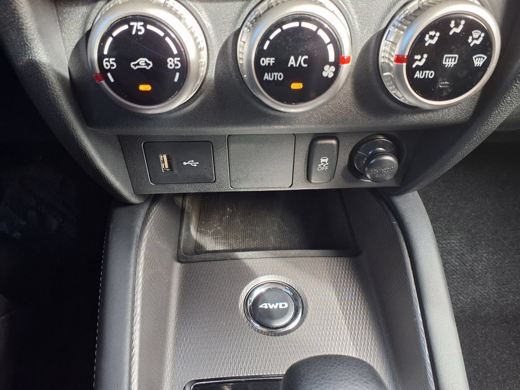 Used 2024 Mitsubishi Outlander Sport ES AWD/4WD image 29
