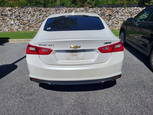 Used 2017 Chevrolet Malibu Premier w/ Premier Sun and Wheel Package FWD image 5