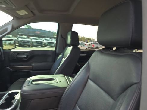 Used 2019 Chevrolet Silverado 1500 LT Trail Boss AWD/4WD image 7