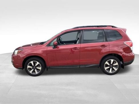 Used 2018 Subaru Forester 2.5i Premium AWD/4WD image 1