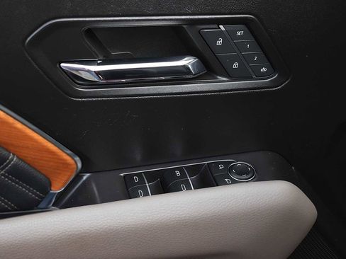 Used 2023 GMC Canyon Denali AWD/4WD image 30