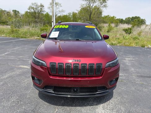 Used 2021 Jeep Cherokee Latitude Plus AWD/4WD image 9