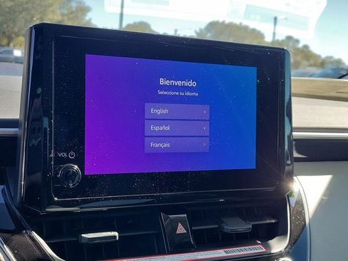 Used 2025 Toyota Corolla LE image 24