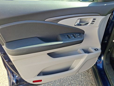 Used 2023 Honda Ridgeline RTL image 16