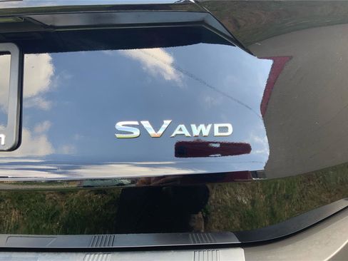 Used 2021 Nissan Rogue SV image 23