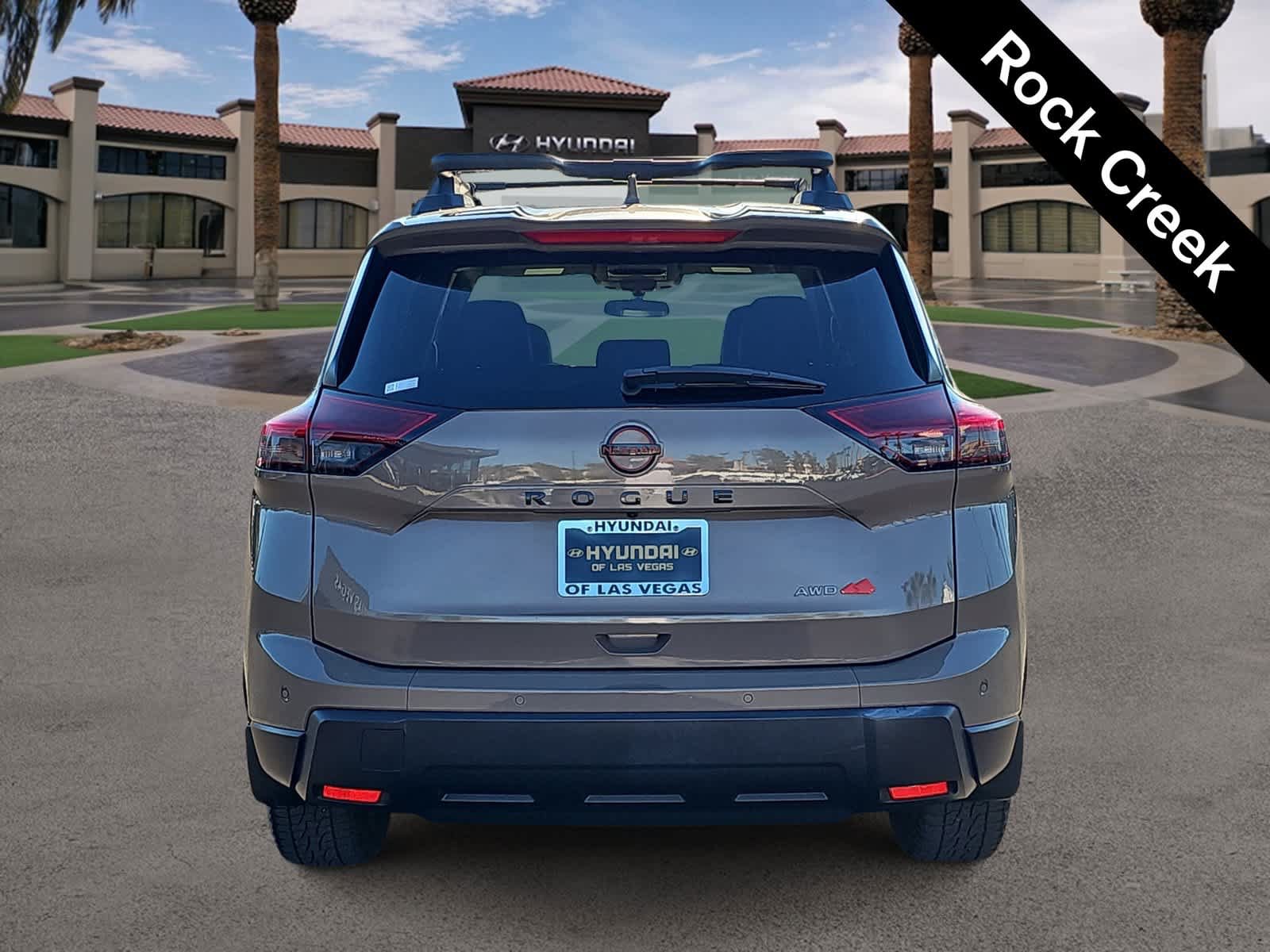 Used 2025 Nissan Rogue SV AWD/4WD image 7