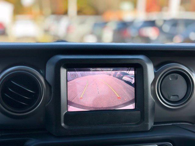 Used 2022 Jeep Wrangler Sport AWD/4WD image 17