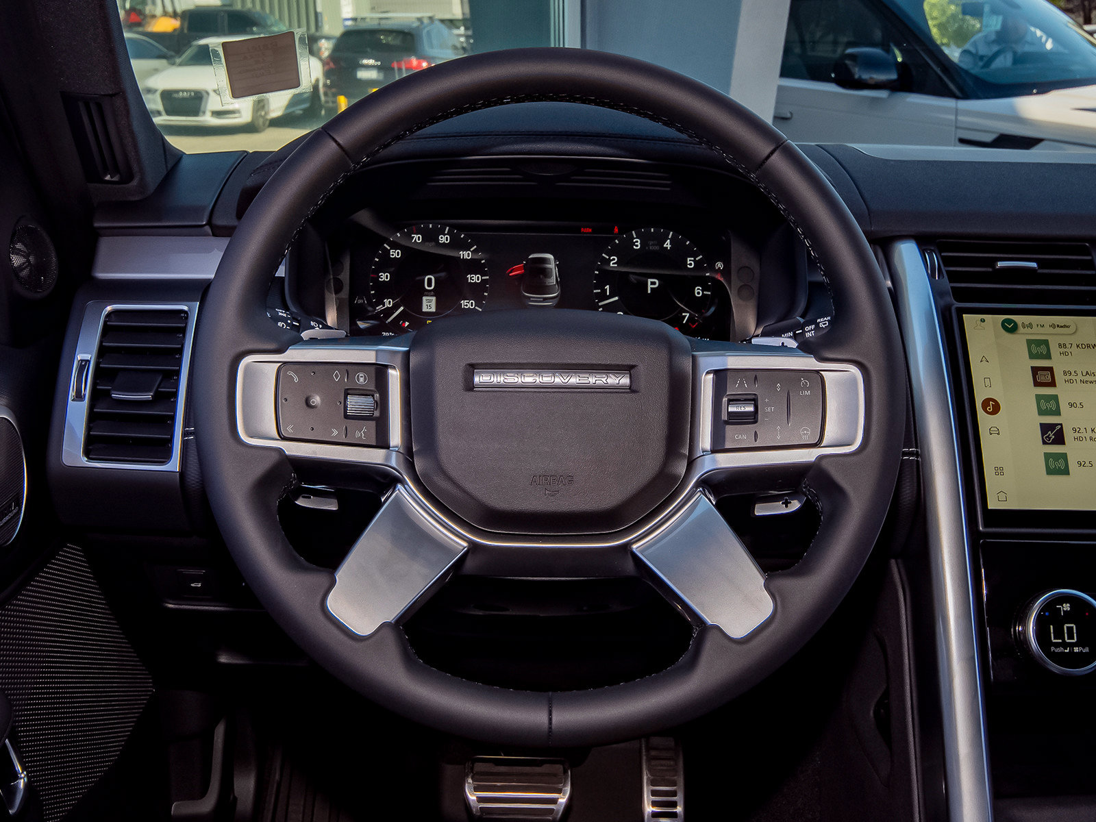 New 2026 Land Rover Discovery Limited Edition AWD/4WD image 13