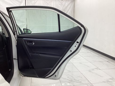 Used 2014 Toyota Corolla S image 25