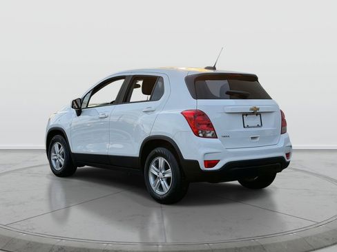 Used 2021 Chevrolet Trax LS w/ Tint and Cruise Package image 5