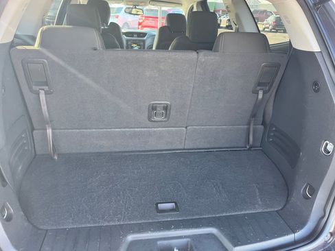 Used 2016 Chevrolet Traverse LT w/ Style and Technology Package image 25