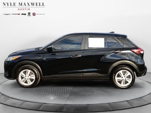 Used 2024 Nissan Kicks S FWD image 13