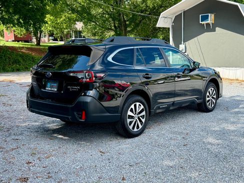 Used 2022 Subaru Outback Premium AWD/4WD image 4