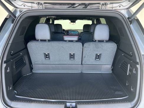 New 2026 Chevrolet Traverse RS image 25