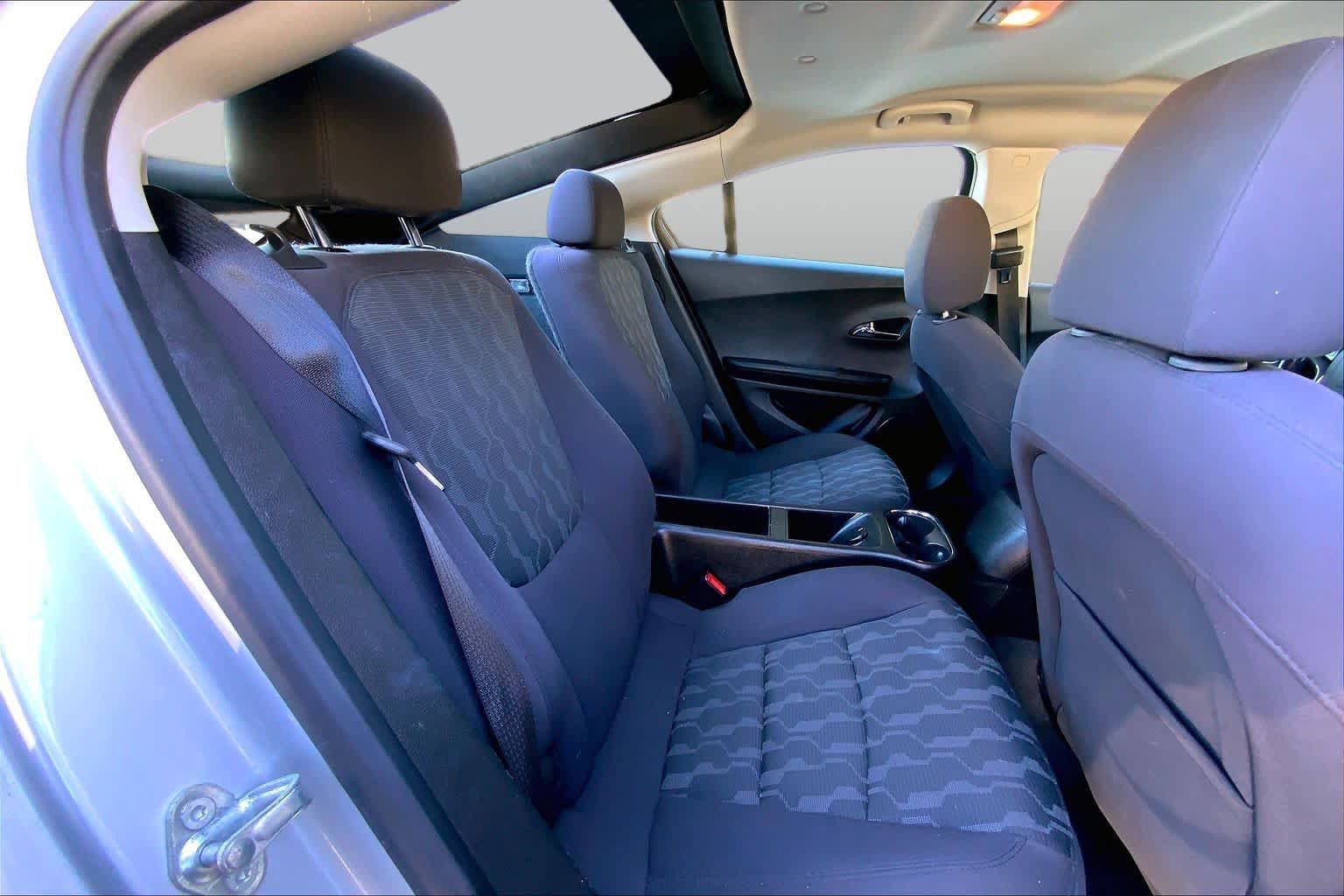 Used 2014 Chevrolet Volt FWD image 19