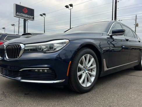 Used 2016 BMW 740i image 14