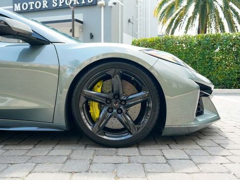 Used 2024 Chevrolet Corvette Z06 w/ Stealth Interior Trim Package RWD image 34