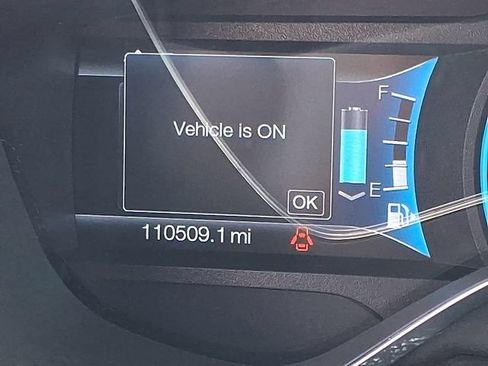 Used 2016 Ford C-MAX Energi SEL w/ Equipment Group 302A FWD image 21