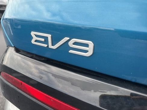 Used 2024 Kia EV9 Land AWD/4WD image 20