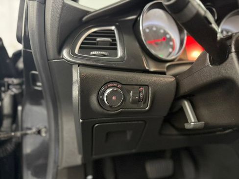 Used 2016 Buick Cascada Premium image 28