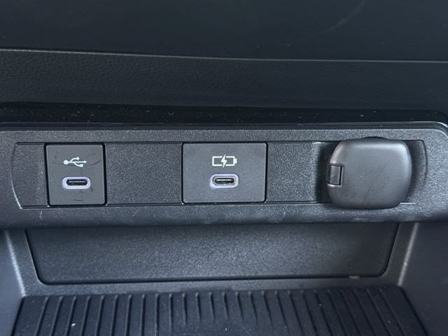 Certified 2026 Toyota Prius LE FWD image 21