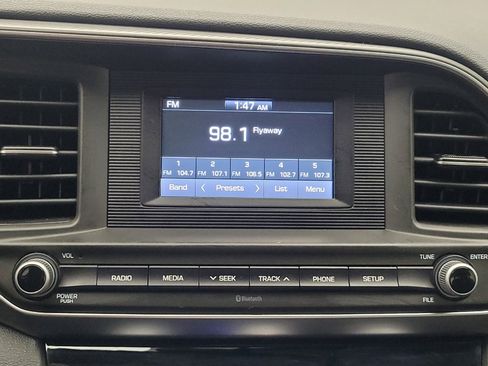 Used 2019 Hyundai Elantra SE w/ Cargo Package FWD image 25
