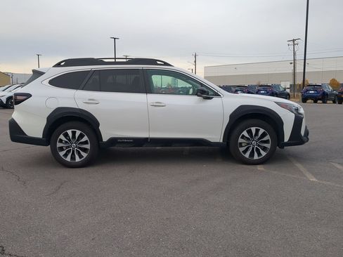 Used 2024 Subaru Outback Limited image 2