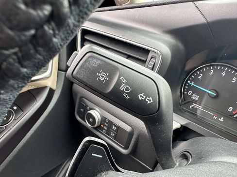 Used 2020 Ford Explorer XLT w/ Equipment Group 202A AWD/4WD image 14